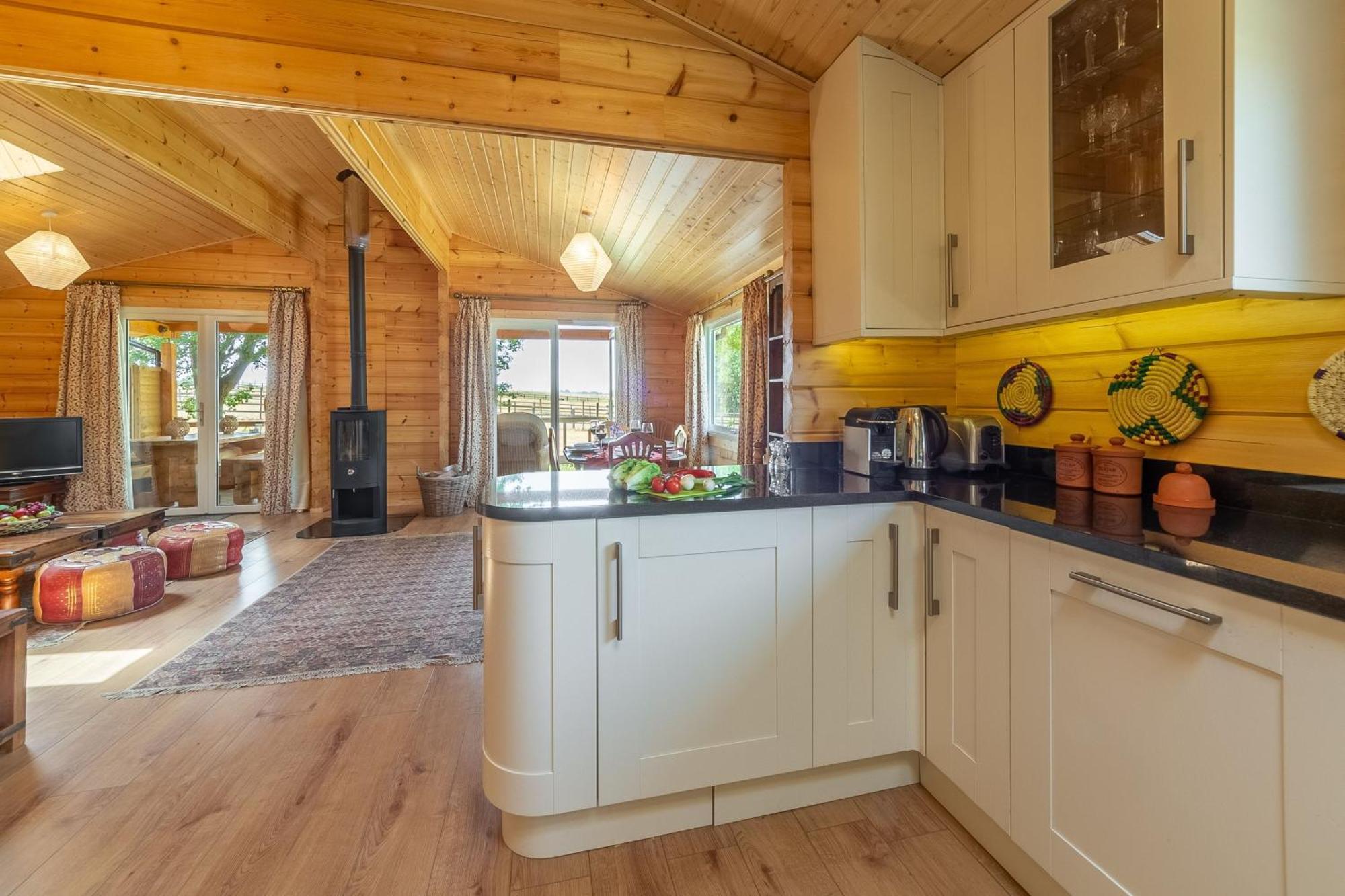 The Lodge Стоумаркет Екстериор снимка